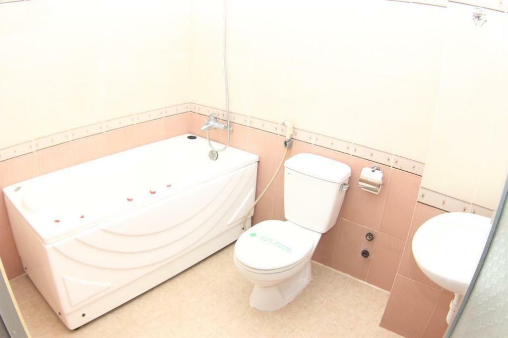 Thanh Ngoc Hotel Να Τρανγκ Εξωτερικό φωτογραφία